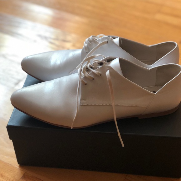 White loafers - Picture 3 of 6